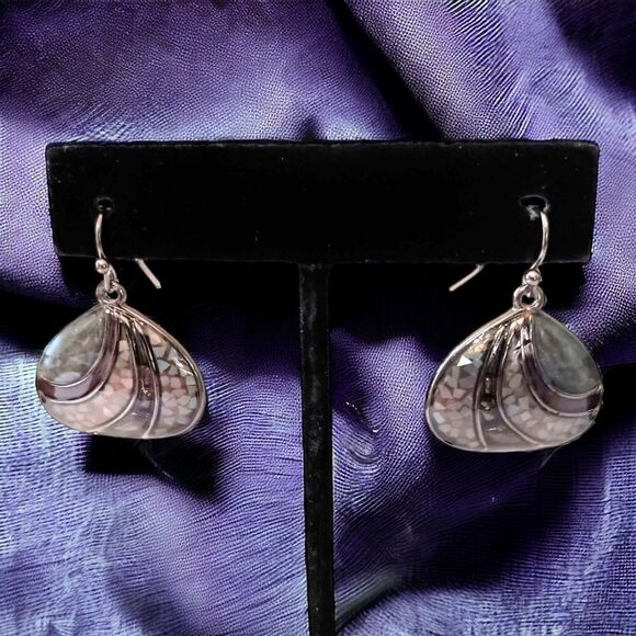 Lia Sophia Earrings Seaside Genuine Mother of Pearl Hematite Shell Retired Vtg. - Picture 11 of 16